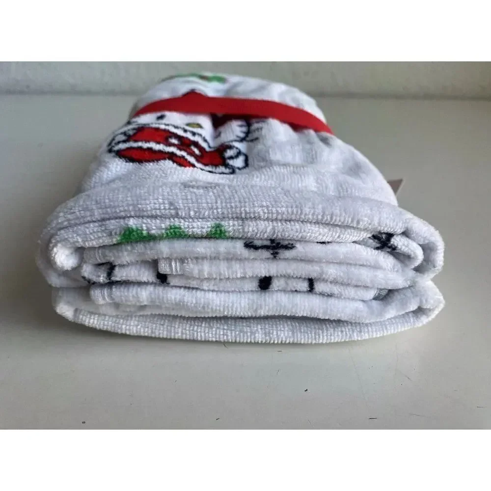 Set Of 2 Sanrio Hello Kitty Christmas Tree SanTa Suit Hand‎ Towels NEW